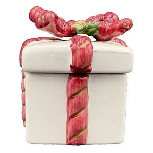 Vintage Gift Box Christmas Presents Holiday Ceramic Trinket Box Decoration GUC